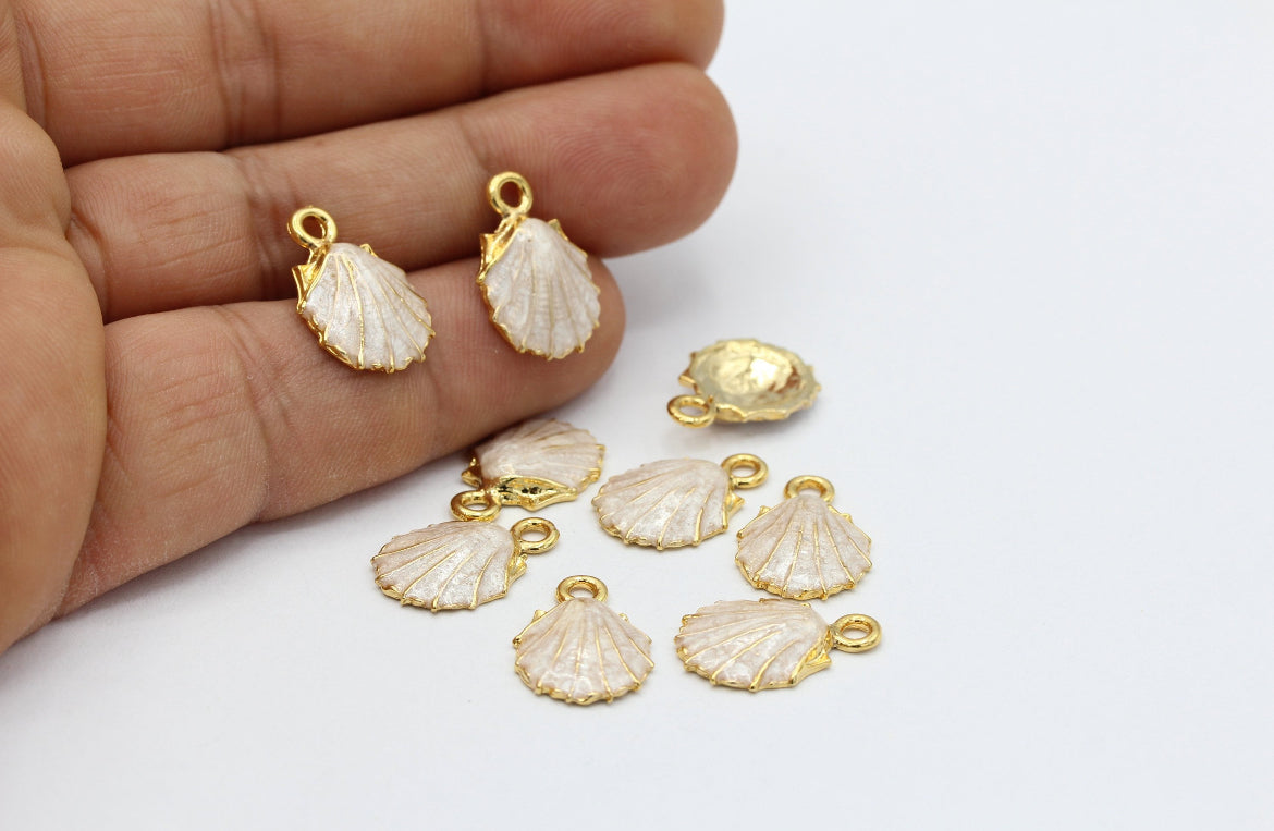 Oyster charm